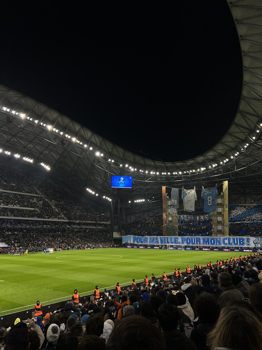 mikl_34's tweet photo. @CherchMonBillet Legit + ambiance de folie pour OM-Newcastle ✅🌋
Merci au frérot @CherchMonBillet https://t.co/rgf0sT3pQE
