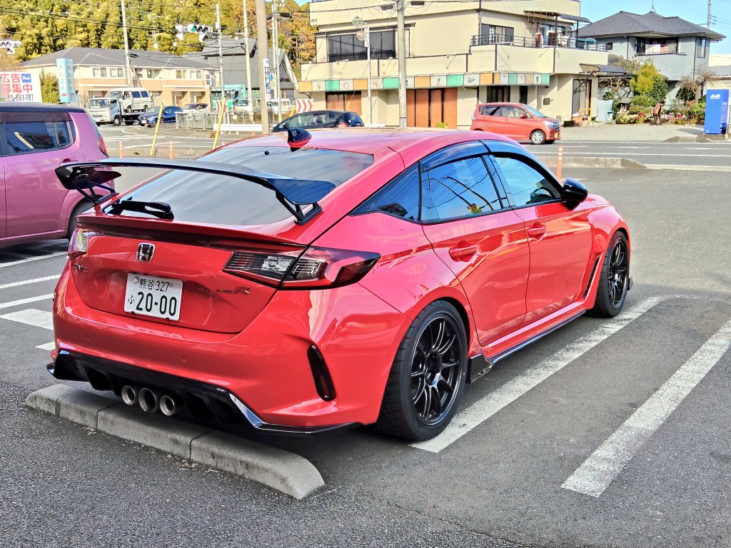 FL1とか4ってここどうなってます? 赤バッジ消したいマン()