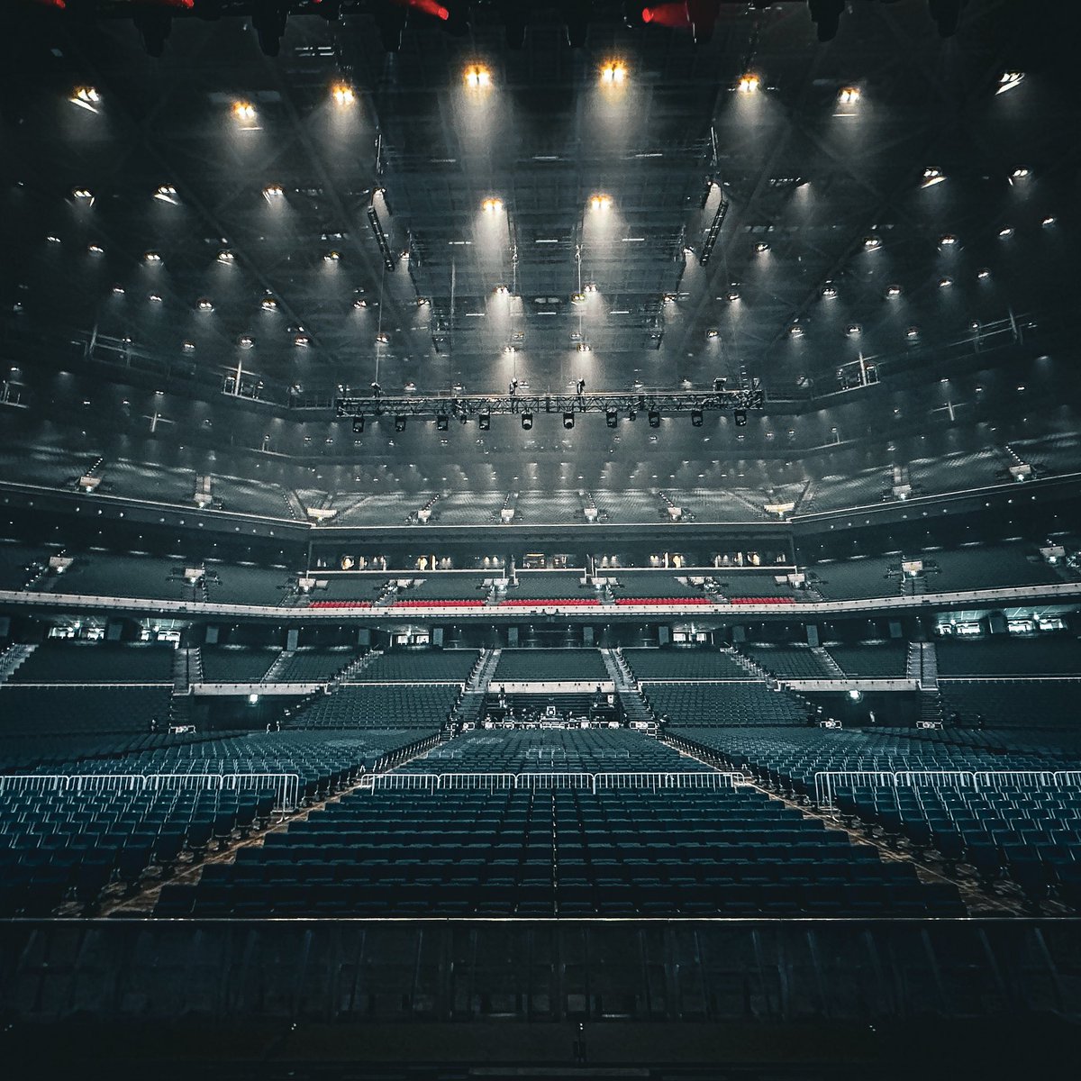 Eagletail_JP's tweet image. 【Work Archives】
MARIAH CAREY “The Celebration of MIMI Japan 2025”. Oct. &amp;amp; Nov., 2025. Production interpreter.

#mariahcarey
#interpreter