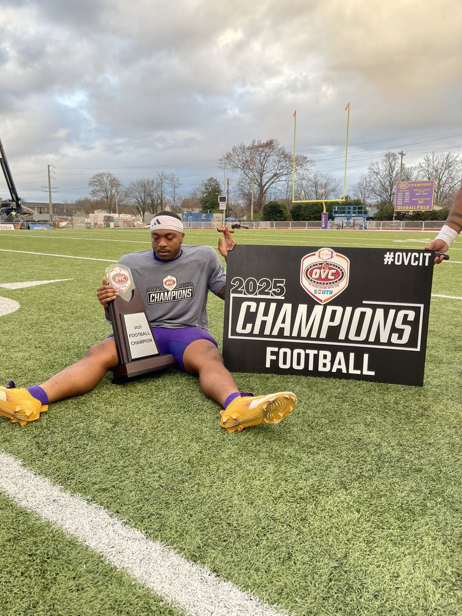 Tre Holloway tweet media