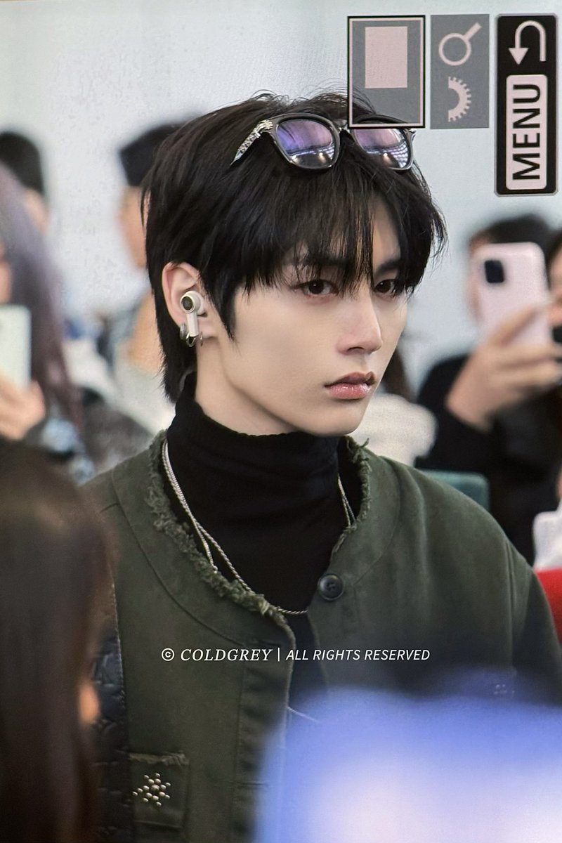 ᴄᴏʟᴅɢʀᴇʏ.:. tweet media