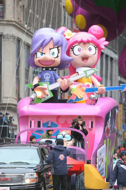 Skunky271's tweet image. Happy Thanksgiving!!!  Here is a blast from the past in 2005 HHPAY had their own float in the Macy&apos;s Thanksgiving Day Parade with the real life Puffy Ami Yumi preforming on it!!

This was one of my all time favorite floats from CN along with the Foster&apos;s one that rickrolled us 😂