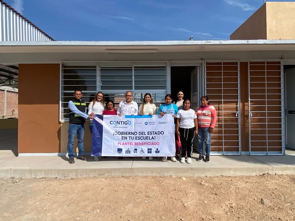 Con una inversión de 5.4 mdp, se entregó la construcción de un aula, sanitarios, dirección, barda perimetral y obra exterior en la inicial indígena “Ra Nono Ner Batsi Padi” Yonthé, para seguir fomentando la riqueza de la cultura.

#Contigo, <a href="/IFEQ15/">IFEQ</a> conserva nuestra raíces.