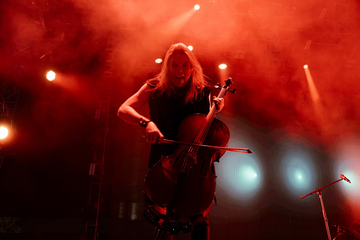 PueblaRealMx's tweet image. Tecate Comuna 2025 llenó el Foro Cholula con miles de asistentes y actuaciones memorables. Rock, ska, metal y pop en un festival que agotó boletos con semanas de anticipación. @TecateComuna @forocholula #Puebla #TecateComuna