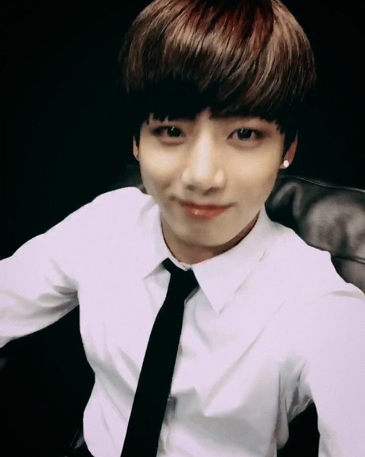 nishimuragirly's tweet image. como o pinterest me vê?

personagem
ídolo 
estética
outfit

eu nao sustentaria esse outfit pq sou muito basicona