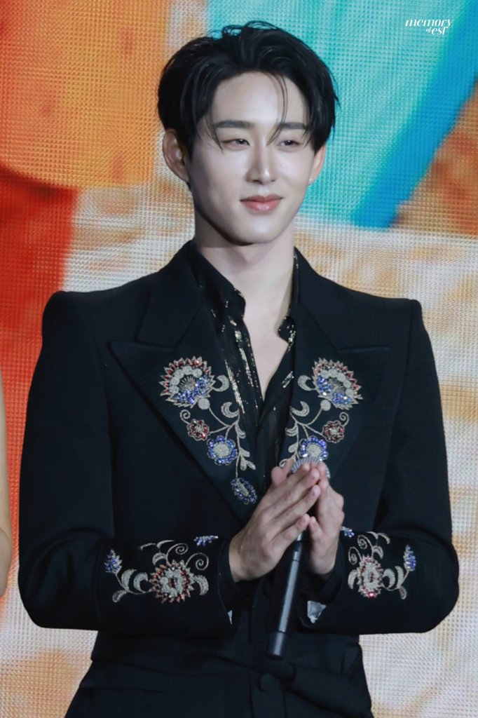 memoryofest's tweet image. 🌹 251125 🌹
Surf &apos;n&apos; Love🏄‍♂️🌊❤️ @EstRvp

#GMMTV2026 #est_rvp 
#SurfNLove