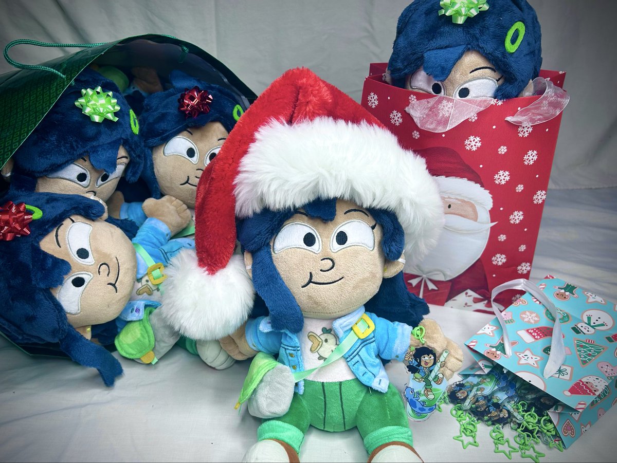 Hoppy Holidays, Amphibia fans!

Looking for the perfect Christmas gift? Well good news! Timeskip Marcy plushies are now available on my Etsy! I also have limited Marcy charms available, perfect for stocking stuffers!

Link: bigtoadie.etsy.com/listing/441063…

#amphibia #marcywu