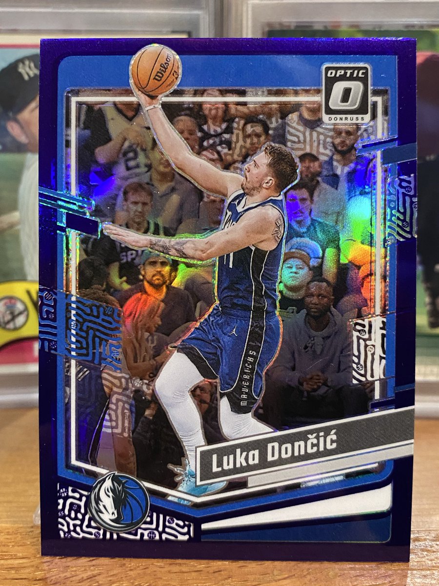 BaseballCardBox's tweet image. $2.50 PWE. Clean card. 
Luka doncic Optic Purple holo Prizm.