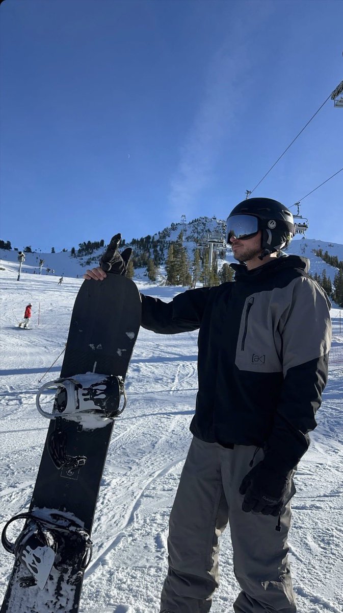 TeamRobWilson's tweet image. From @MrRobertScott IG Story! 

#TeamRobWilson #SameTeam🔐 
🏂