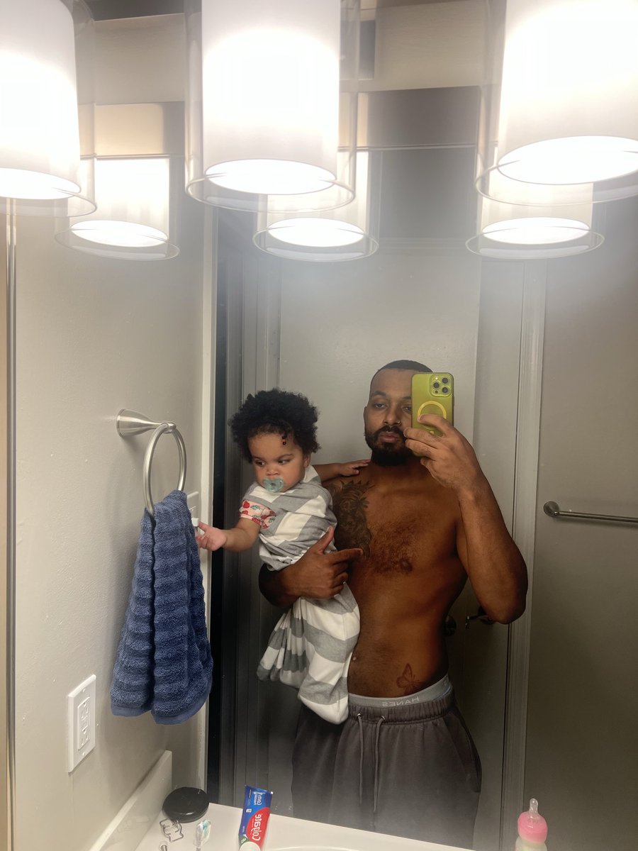 Notforkicks's tweet image. Still over here too