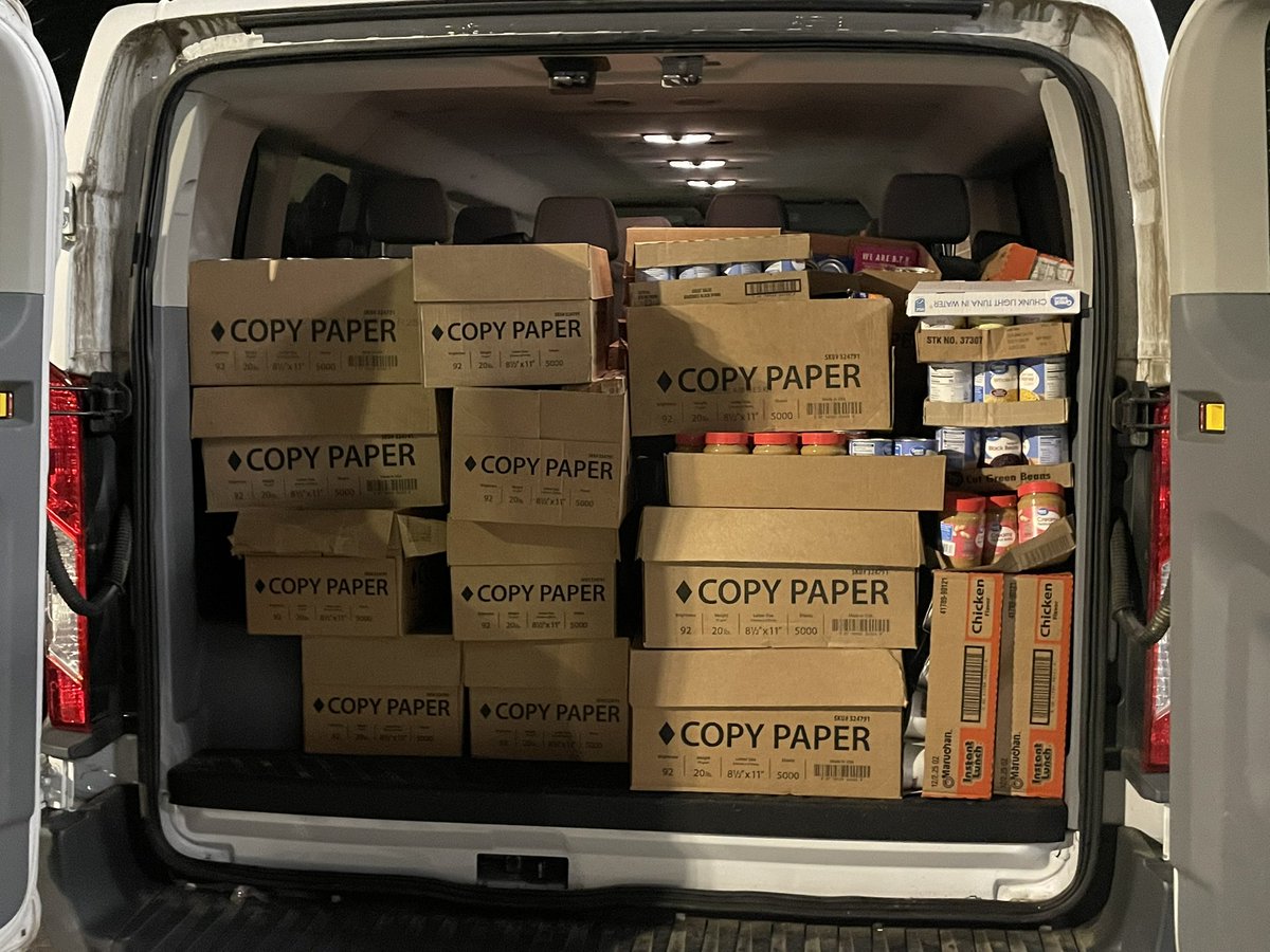 Great night of Powder Puff football at The Duce tonight! Fantastic by families, friends, and the community to cheer on the kids and support the Tewksbury Community Food Pantry! Yet another example of how #TewksburyCares about it’s community!