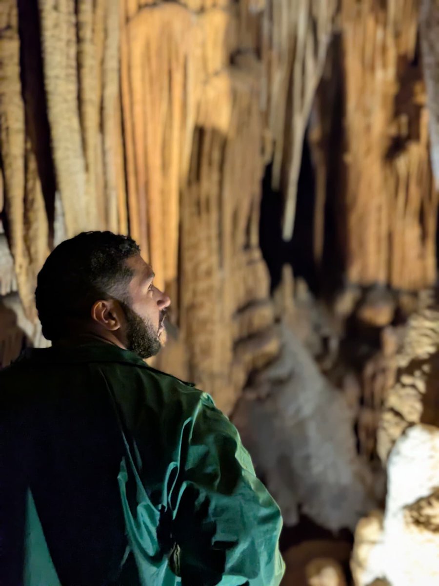 bigcheex's tweet image. Sad boy.