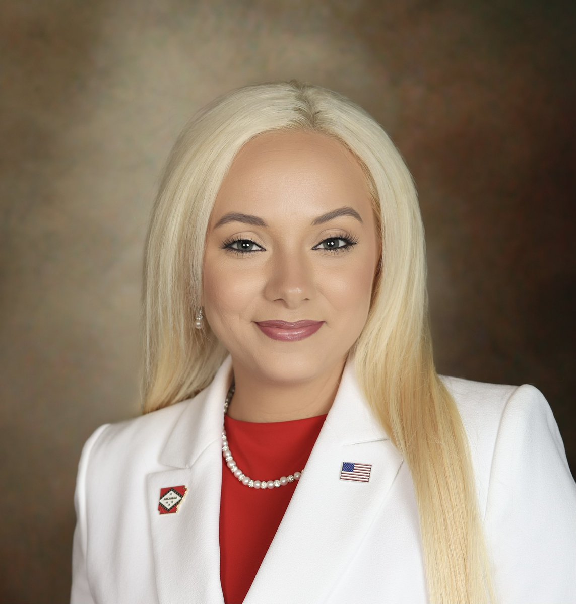 Hi Arkansas! The “People Before Politics” campaign proudly introduces Micah Ashby, Republican candidate for United States Senate in the 2026 primary.

Micah Ashby, 34, was born and raised in Augusta, Arkansas. As a proud resident of the Natural State, she has spent years serving
