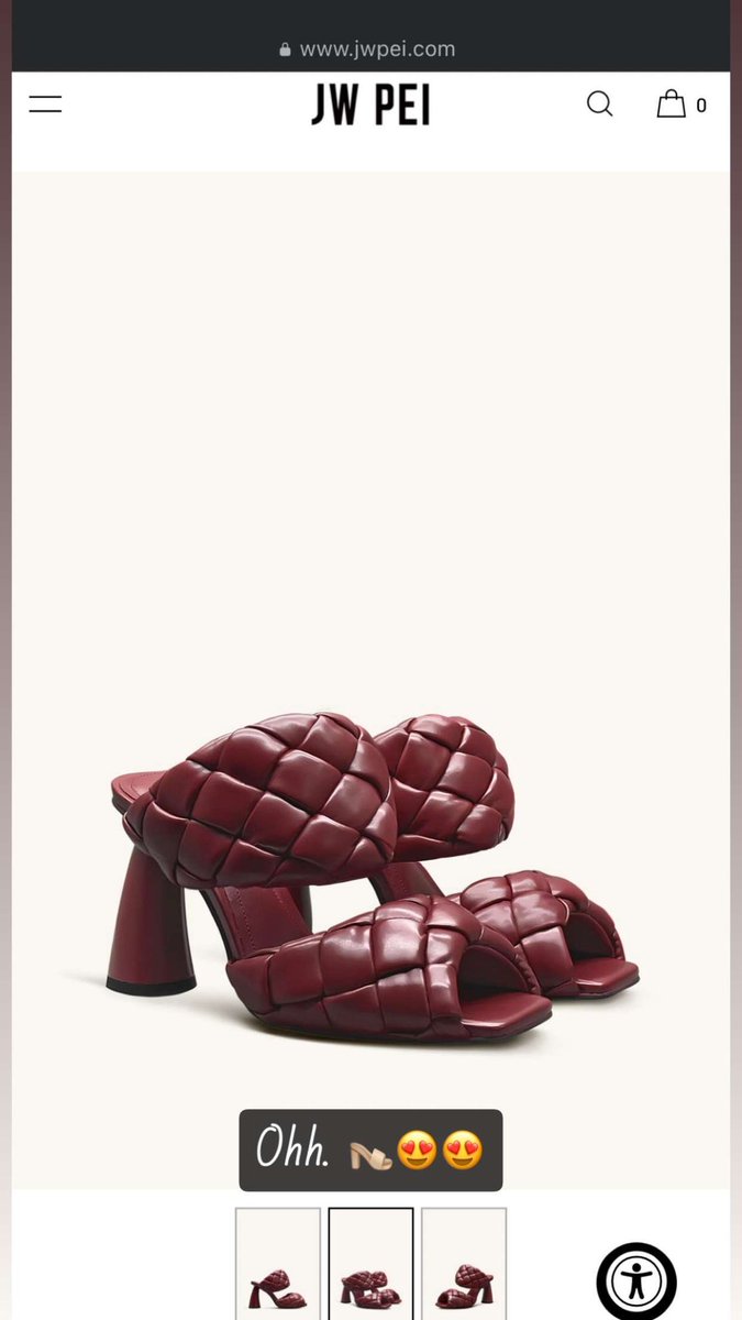 EricaLynn1549's tweet image. Ohh. 👡😍😍
•
•
•
#fashion #accessories #mules #heels #shoes #omgshoes