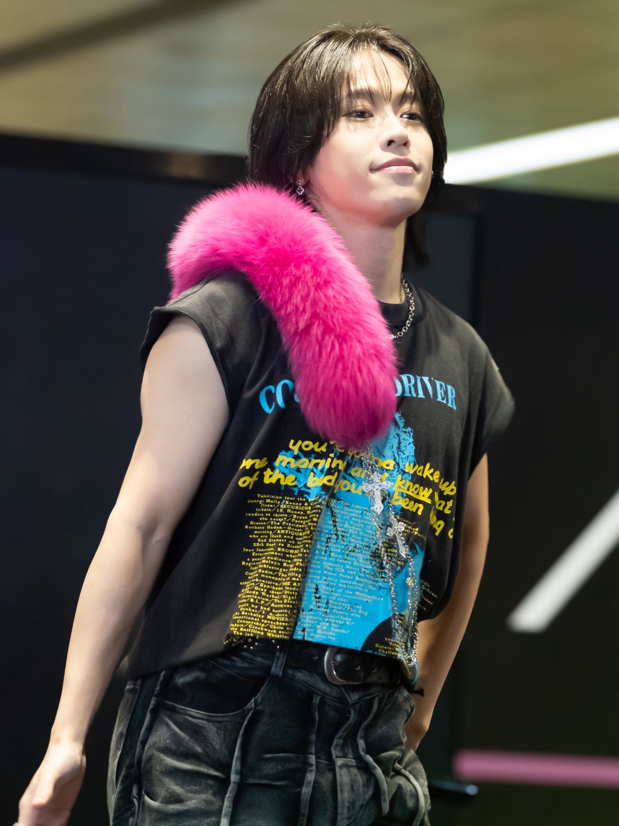 ren_c_t_11520's tweet image. 2025.11.23  汐留シオサイト地下歩道特設ステージ MADKID『Mad Pulse』リリースイベント

Focus：SHIN(@SHIN_MDKD)

#MADKID
#MADKID_MadPulse
#MADKID_SHIN