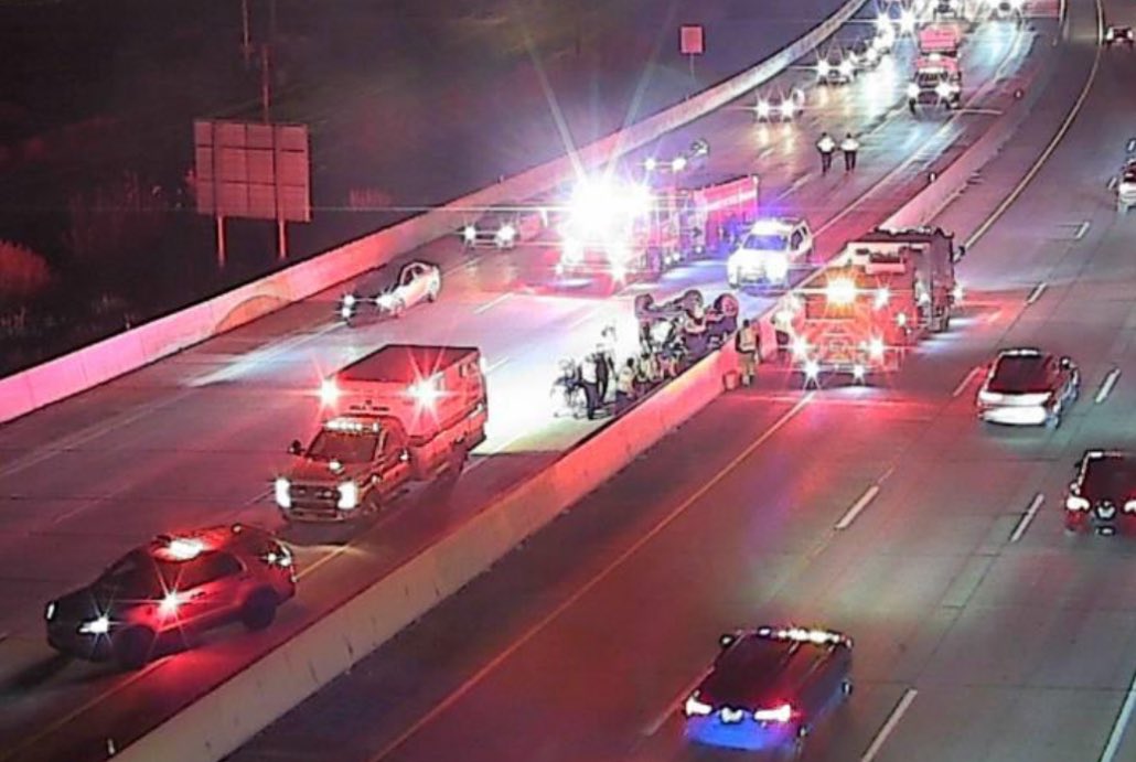 SLCScanner's tweet image. #SLC #Rollover 1300 W I-80 WB Just prior to the Redwood Exit. #EMS is out with a single vehicle rollover. Injuries sound to be minor but a second ambulance was just requested. If you take I-80 through the area get on at Redwood/use alternate route. Traffic is backing up to I-15.