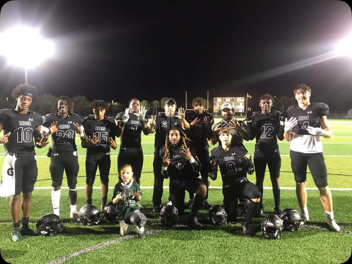 coachPJGibbs's tweet photo. Excited to watch these guys starting tonight @10lique @KG3life_ @FaustinKensley @WMU_Football @SEUFireFootball @AuburnFootball #MACATION #PLAYOFFS #IRONBOWL https://t.co/T40INEFdkW
