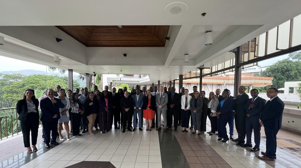 BWCISU's tweet photo. 📍Port of Spain

We are excited to have started the regional workshop on #1972BWC! 🌎

For two days, Caribbean States are coming together to discuss the importance of #1972BWC and share best practices for national implementation

@EUinTandT @eu_eeas @EU_UNGeneva 
@UN_TandT https://t.co/cwB2JaULVu