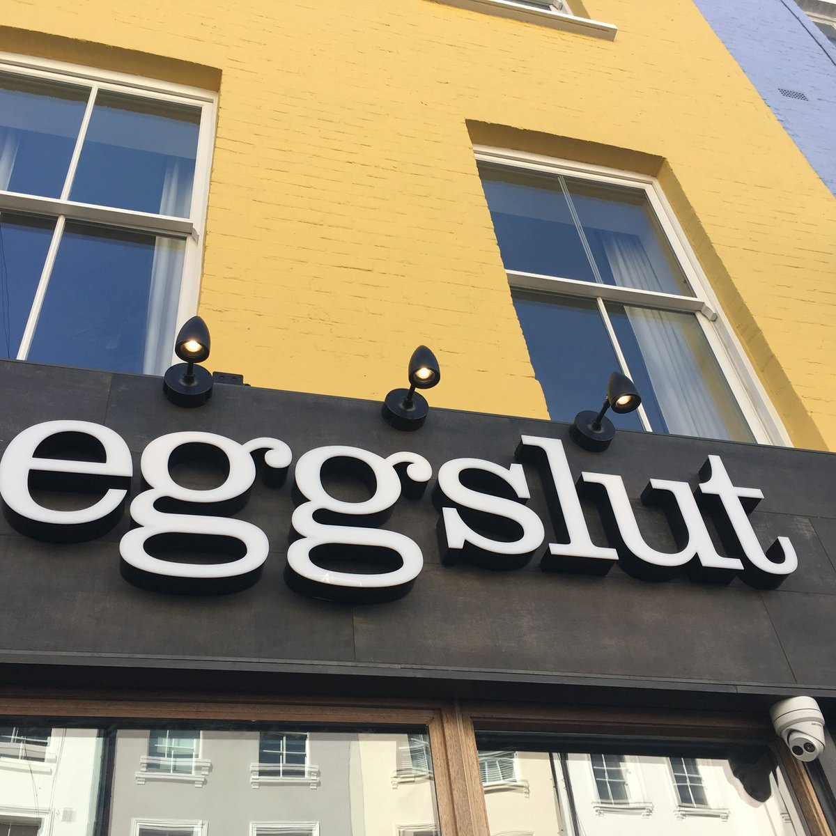 course8cheduler's tweet image. 🧐 
#AlphabetChallenge #WeekVforVowels