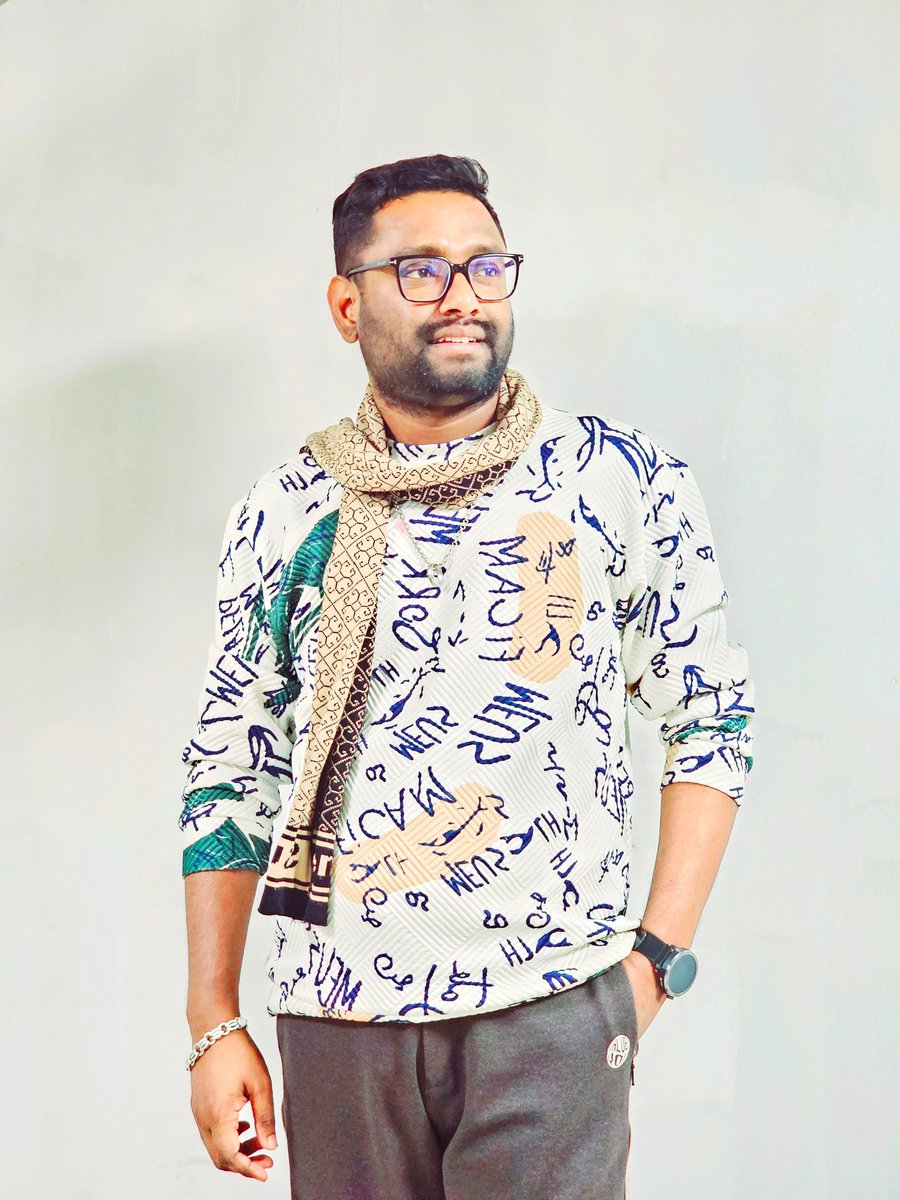 king_tushar_'s tweet photo. হয়তো দীর্ঘমেয়াদী তবে কোনো সংকট'ই  দীর্ঘস্থায়ী নয়। https://t.co/WhWbNgIUcB
