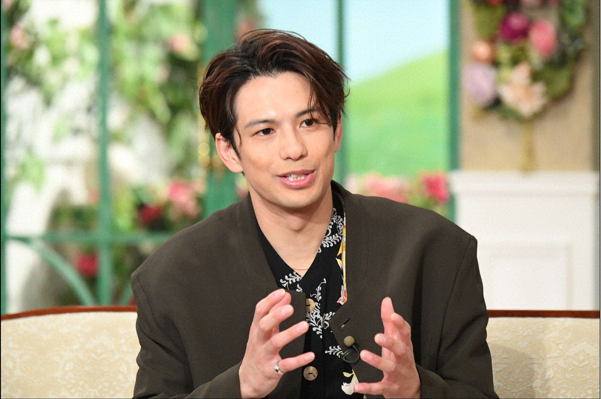 【📺️本日13:00】徹子の部屋

森崎ウィン、ミャンマーに生まれ9歳で来日
両親もミャンマー人
日本語が話せなかった小学校時代を告白

2つの祖国への想いを込め
黒柳徹子の前で歌唱披露
oricon.co.jp/news/2420777/f…

 #森崎ウィン #徹子の部屋