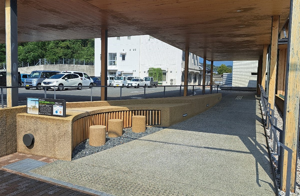 geopowersystem's tweet photo. 弊社WEB「施設導入事例紹介」に「長門市役所様新庁舎・地中熱利用屋外施設用システム『こかげ』（山口県長門市）」を掲載しました。
※詳細はプロフィールのリンク先ＵＲＬをクリック→施設導入事例
#地中熱 #省エネ #節電 #低炭素技術 #省CO2 #環境大臣賞受賞 #換気 #花粉症対策 #アレルギー対策 https://t.co/3SbdbAhs45