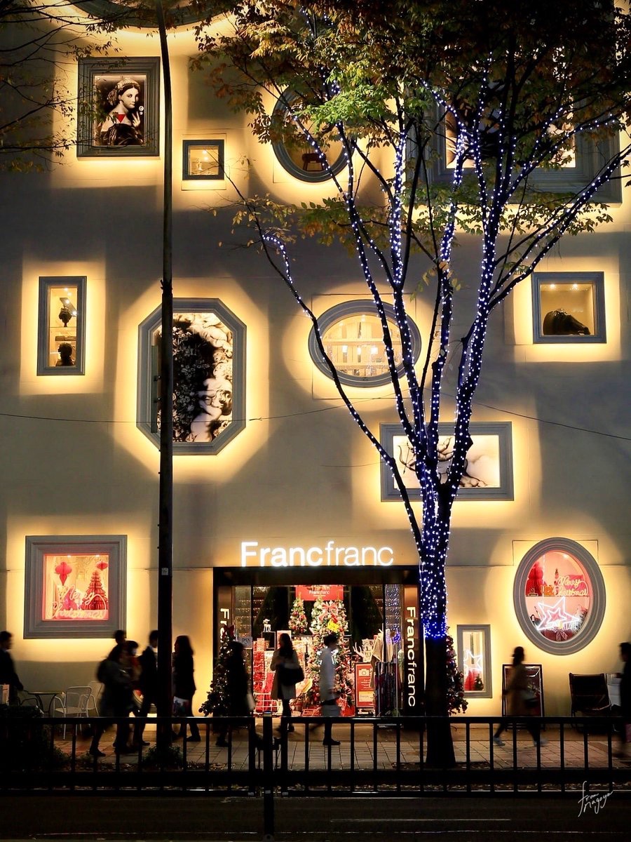 fromnagoya_pic's tweet image. 【10年前】2015/11/26撮影
大津通にはフランフランがあった。外観が好きだったな☺️

#あの日の名古屋