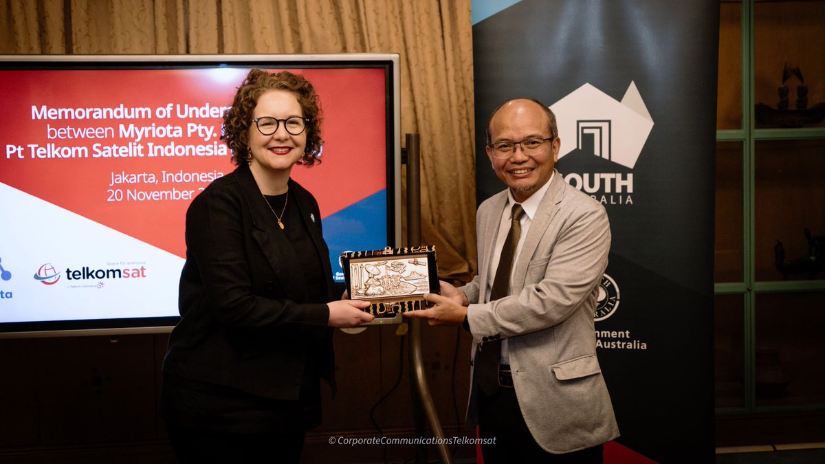 SASIC_Aus's tweet image. Global leader in space-enabled Internet of Things connectivity @MyriotaGlobal has singed an MoU with Indonesia&apos;s leading satellite service provider @telkomsat to expand its services and platforms into the region. 👏🛰

More ➡ bit.ly/49LrRi9

#SpaceToBe #SpaceState