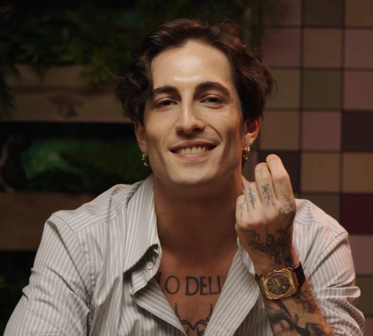 IUSTITIACARMINA's tweet image. ㅤ
ㅤㅤㅤY así es como en menos de cinco minutos ya tienes tu propio multiverso. Los Enzos domimaremos el mundo. 
ㅤ
nvsv .