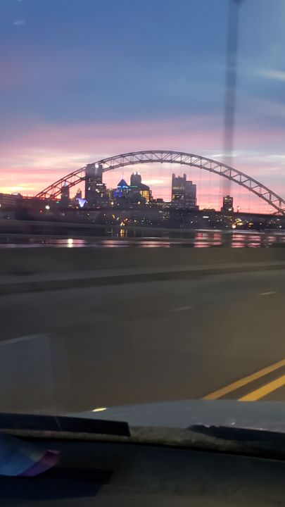 KRedraj17's tweet photo. Art of the Day! "City of bridges". Buy at: https://t.co/TEYh0GvdkF https://t.co/i0jJwxI386