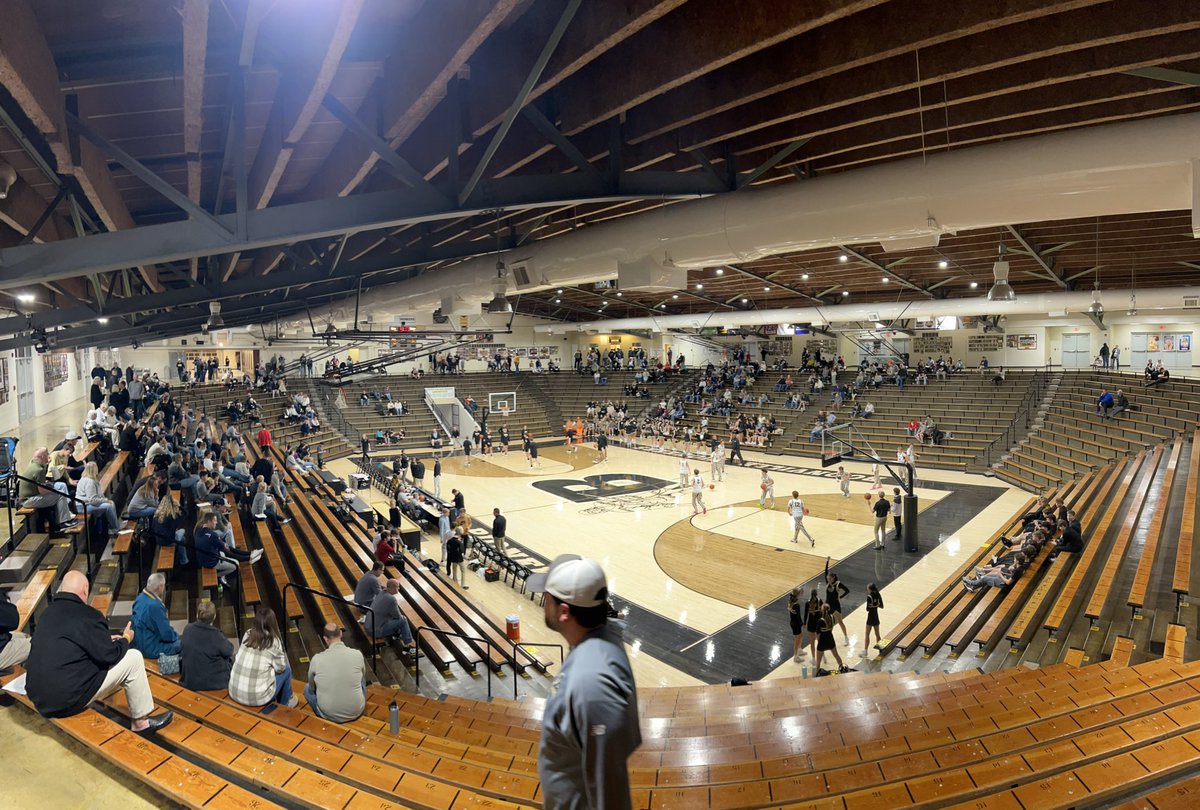 KrisNortonRadio's tweet photo. FINAL: Boonville 53, Jasper 40

CATS
Riley Foy 24pts, 4-3pt FG, 4/5 FT
Max Bueltel 5pts
Levi Clauss 5pts

PIONEERS
Bradyn Egli 15pts
Charlie Campbell 10pts, 3-3pt FG
Ian Wahl 10pts https://t.co/vw6cpohEM9