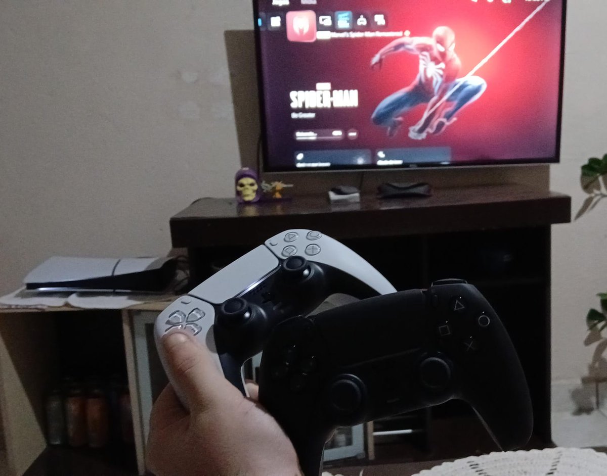 gui__070's tweet image. Finalmente tenho o meu PS5 😁