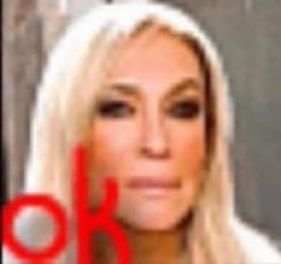 soapstarjoey's tweet image. praticamente todas as músicas da tyla são boas menos water