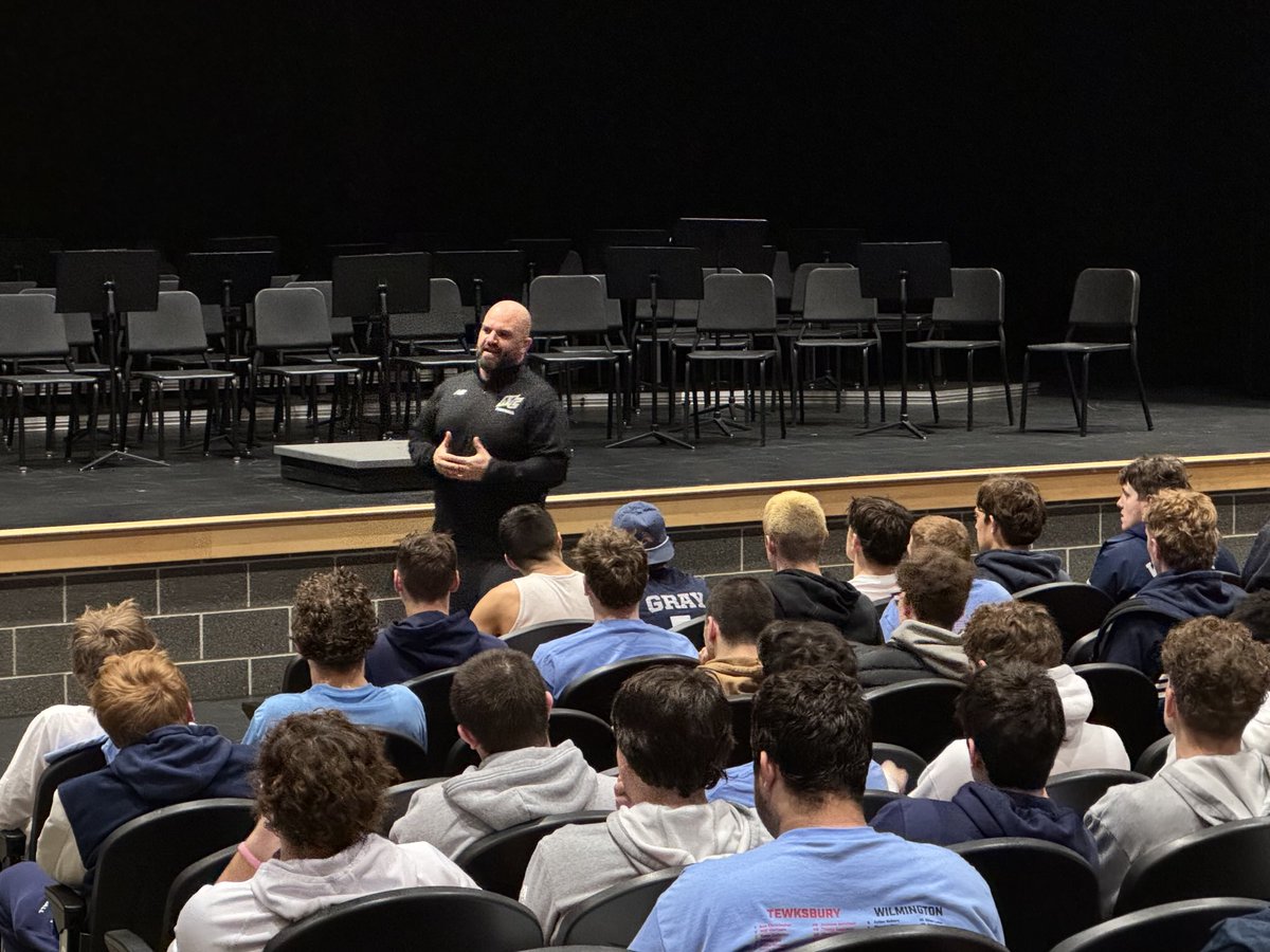JoeCav55's tweet photo. Huge thanks to ‘98 WHS Capt and Merrimack College Head Football Coach Mike Gennetti for taking the time to talk to our team about what the thanksgiving game is all about and the impact WHS football had on him. It was an honor to have you come by and share your experience. https://t.co/PVBwZNOqKT