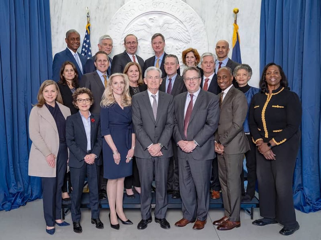 FOMCメンバー12人中11人が12月の50ベーシスポイント利下げを支持！ 暗号資産にとって強気材料ですね🔥