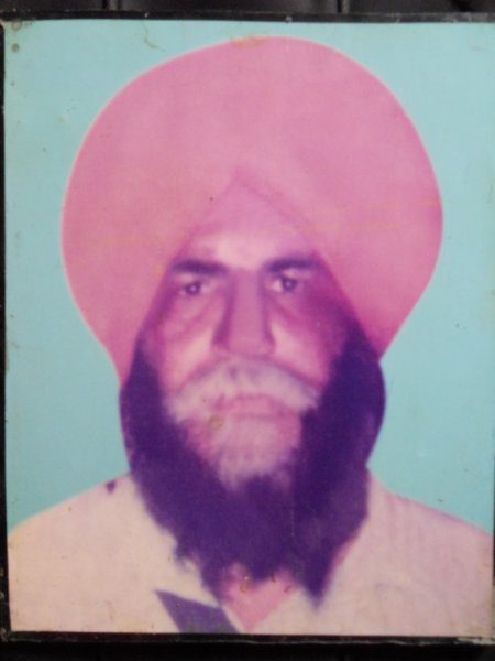 Btw Nov 25 &amp; 26, 1991, #PunjabPolice from Patti #UnlawfullyKilled Harbans Singh (40-45). They abducted him from a shop/market. Security officials did not return Harbans Singh's body to his family. #Punjab #India #EndImpunity Visit data.ensaaf.org/profile/4596/