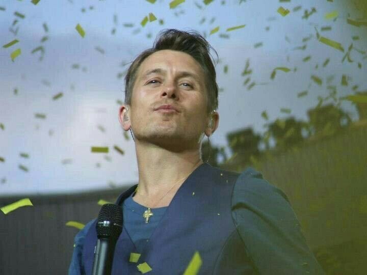 AngelSlaybriel's tweet photo. Mark Owen. 

I now understand the middle aged women’s obsession with Take That. https://t.co/C89Nj0e2j5