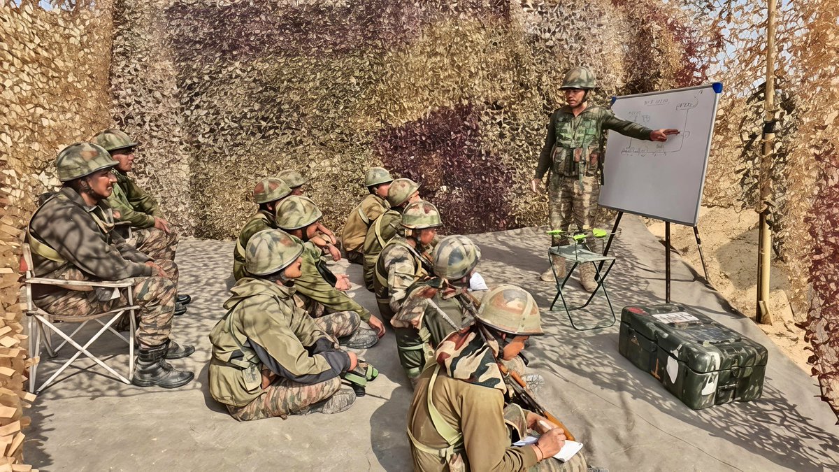 ChetakCorps_IA's tweet photo. #OperationalTraining - Ashni Platoon.
On path of Transformation & a as a future ready force, the #RanbankuraDivision under aegis of #ChetakCorps validated the operational prowess of newly raised #ASHNI platoon.
#ASHNI enables real-time surveillance & mini-UAS precision strike thereby bolstering the lethality of boots on ground.
#IndianArmy
#SaptaShaktiCommand
#FutureReady
#OnPathOfTransformation
@adgpi
@HQ_IDS_India
@SWComd_IA
@PRODefRjsthn