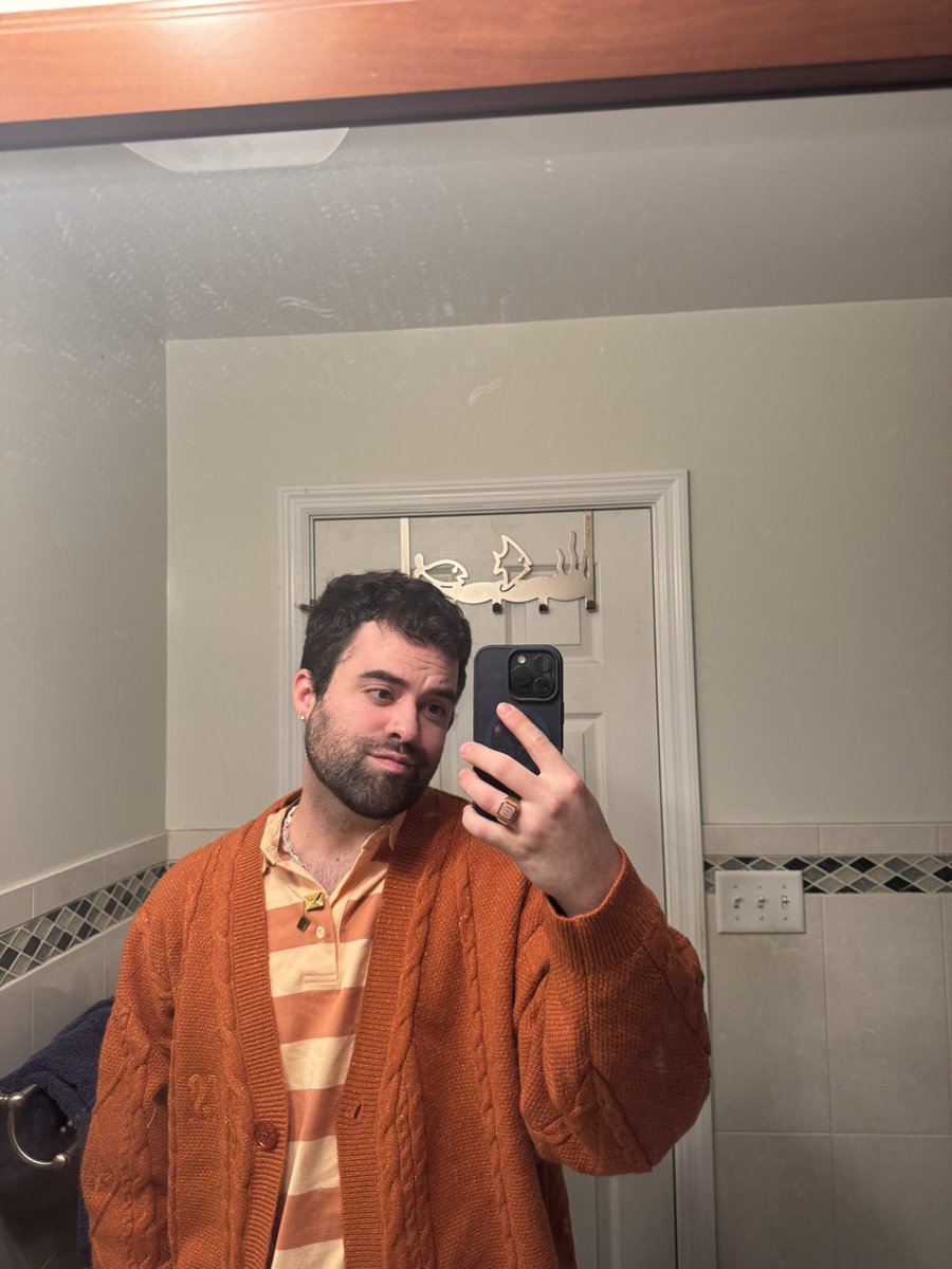 griffinsversion's tweet image. Sequins are forever and now I know the life of a showgirl❤️‍🔥
#TSTheLifeOfAShowgirl