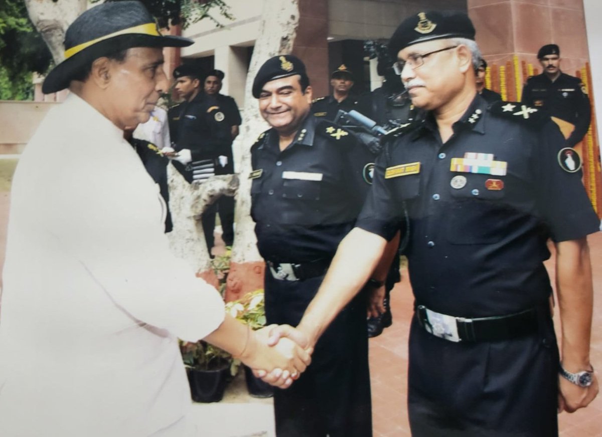 dushy40098's tweet image. Having been part of the elite #NSG twice in my career and having conducted the counter terror operation against the Pathankot Air Base attack also being part of the NSG reforms immediately after Mumbai attack my heart goes out to our brave Commandoes and innocent victims. I shall…