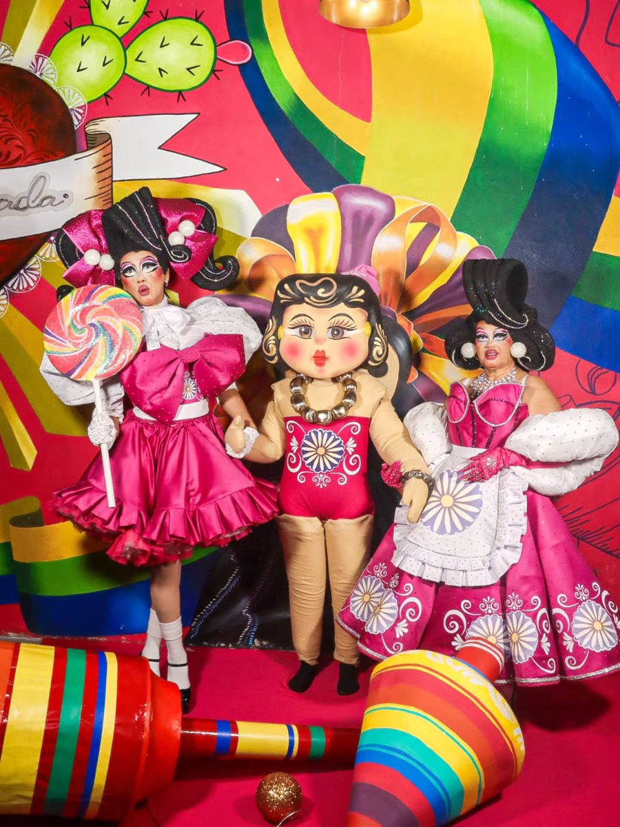 DragBasee's tweet image. Nayla Downs &amp;amp; her mom looking stunning in new photos for the family resemblance challenge. &quot;La Más Lupita&quot;.     #LMD7