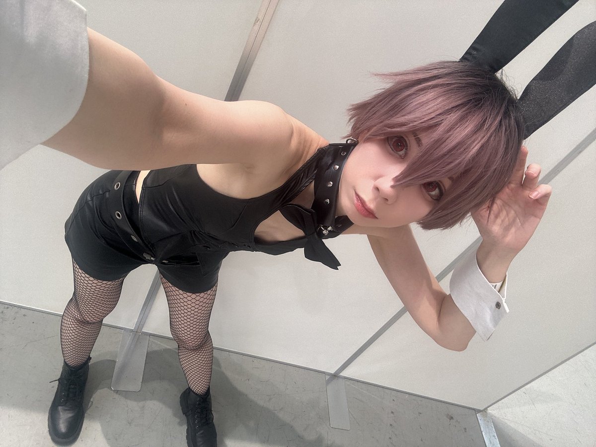 webxayax's tweet image. 一昨日は #コスホリ ありがとうございました！
昨日は1日ずっと爆睡してて起きたの一瞬だった💦

1着目はバニー系の衣装🐰
（2着目は新刊で着てたYシャツだったけど自撮するの忘れた！）

#コスホリックSPECIAL #CHSP