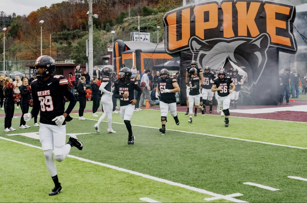 Blessed to have received an offer from <a href="/UPIKEFOOTBALL/">UPIKE FOOTBALL</a> !! 
Thank you <a href="/FBCoachDavis_/">Gray Davis</a>  and the rest of the staff for the opportunity!