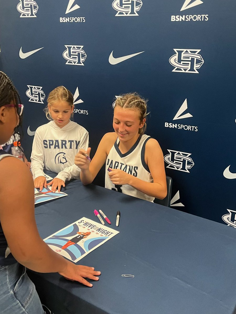 FHCgirlsbball's tweet photo. LOVED having our Junior Spartan third grade team in the house tonight as our VIPs! Thank you for cheering on Molly and your SPARTANS to victory! 🐝🏀🤍💙 #SHiveNight 

#PTR⚒️ https://t.co/k9X7G8PNZ0