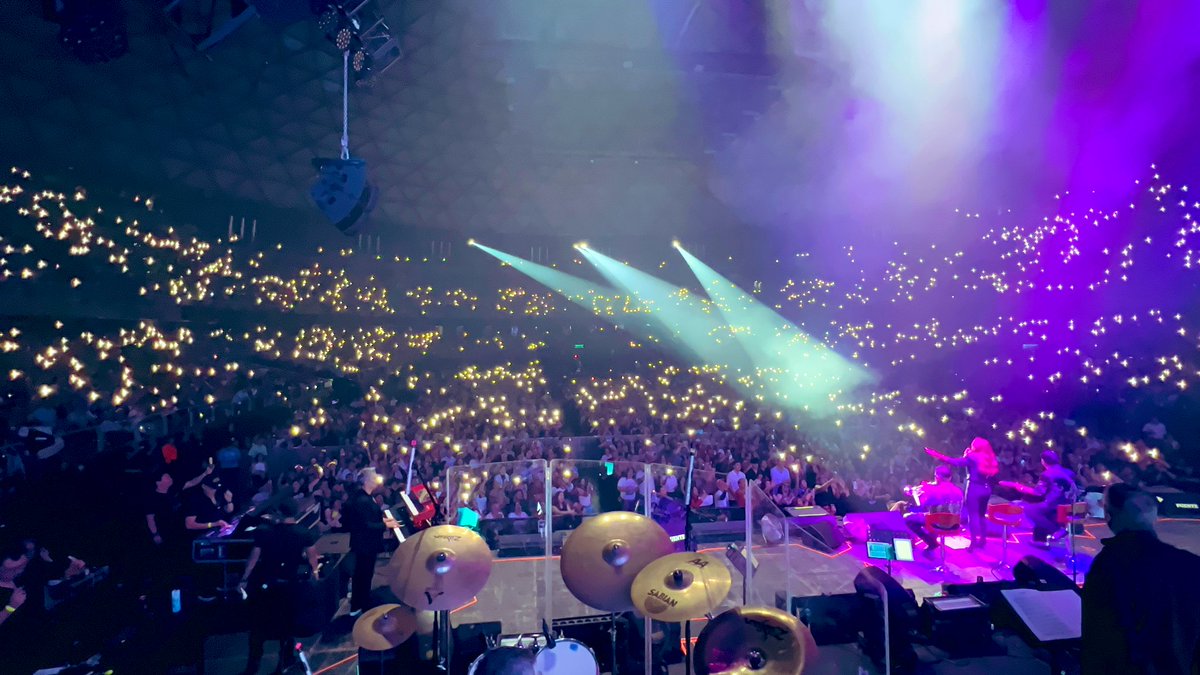 AlmaShow tweet media