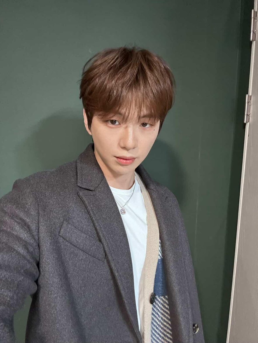 KDanigall's tweet image. 251126 녤스타그램 채널

🔗 instagram.com/channel/Abb8BO…

#강다니엘 #KANGDANIEL