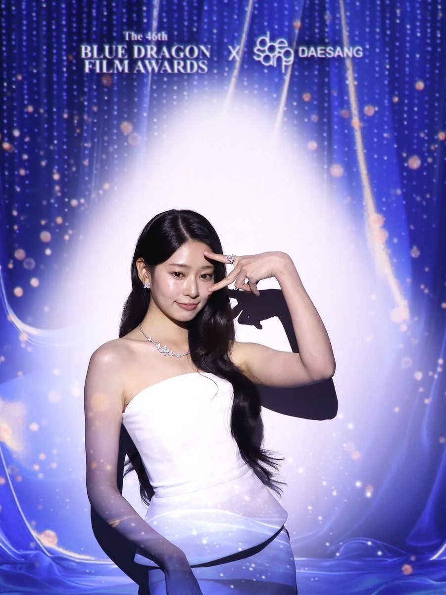 251126 | Blue Dragon Awards Official Instagram Update with Kim Minju

🔗instagram.com/p/DRgNR7IE9uX/…

#김민주 #민주 #ミンジュ #KIMMINJU <a href="/minju_official_/">김민주 KIM MIN JU</a>