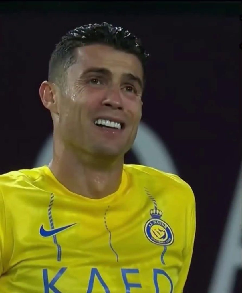 PenaldoTroll's tweet image. Dear Ronaldo fans, 

Lionel Messi has now equaled the 404 Assists record that y’all invented for Puskas. 

So What’s next? 😂😂😂😭😭😭