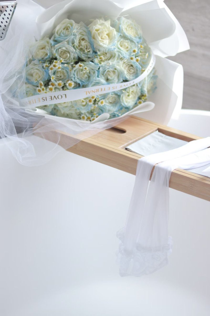 Ada902213's tweet image. 性是边角料 爱是安眠药