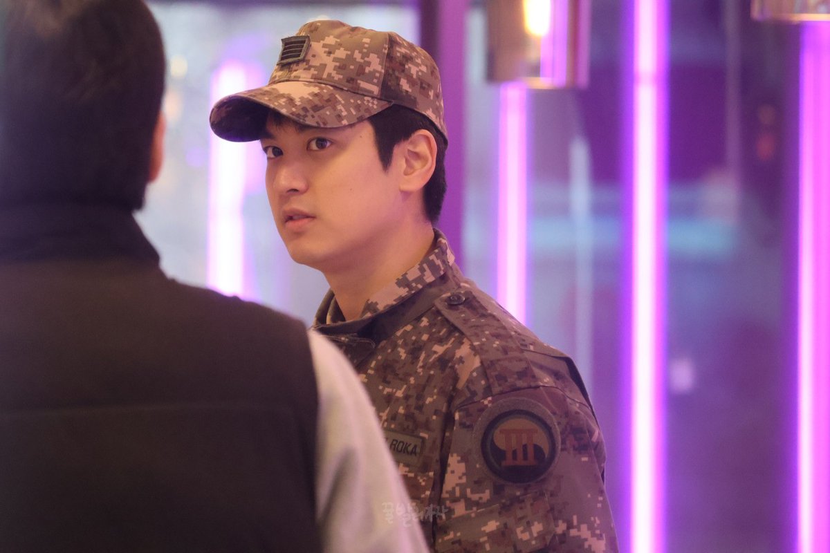 아이스아메리카노 사주는 아이돌 찬우☺️

#찬우 #정찬우 #CHAN #CHANWOO